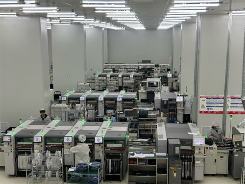 前7月四川外貿(mào)規(guī)模再創(chuàng)新高 十大類產(chǎn)品出口全國領(lǐng)先